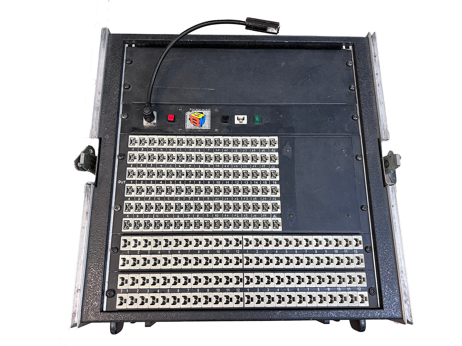 Dimmer 24 x 3700VA Rack