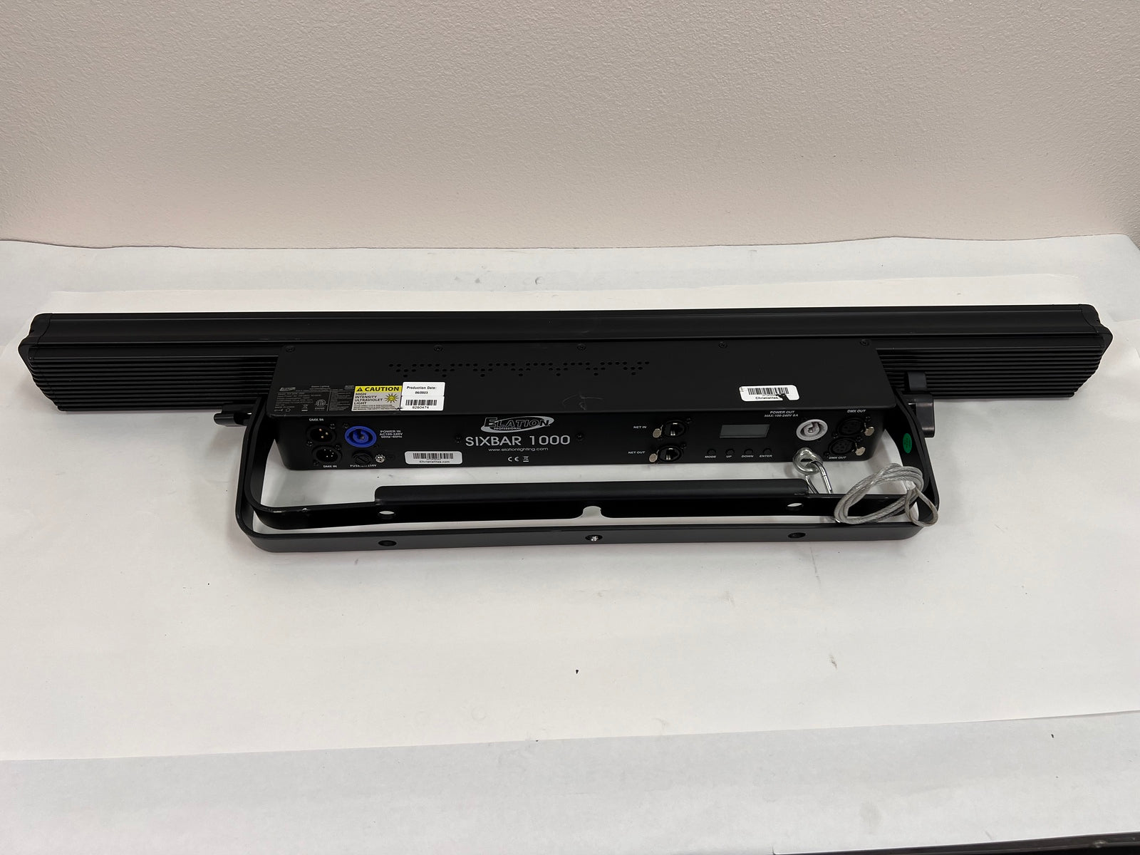 SIXBAR 1000 RGBAW+UV Elation