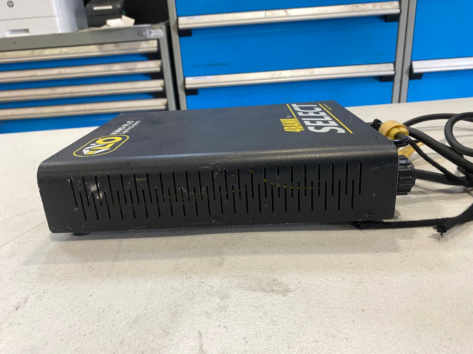 Kino Flo BAL-415-120 Vorschaltgerät