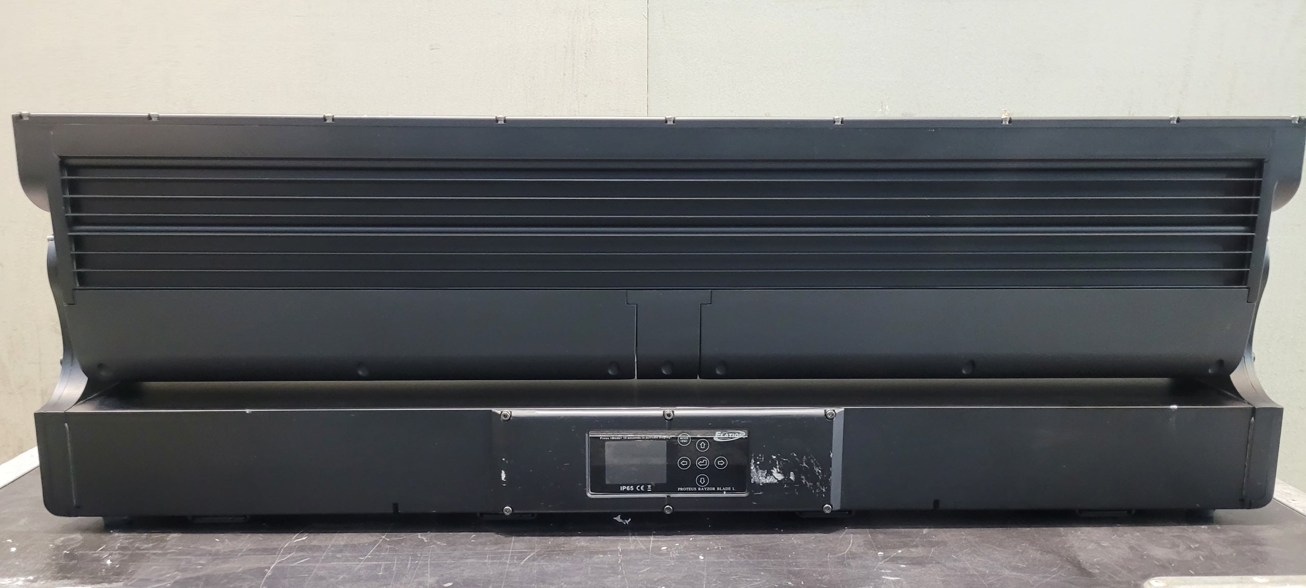 Projecteur mobile PROTEUS Rayzor Blade L IP65