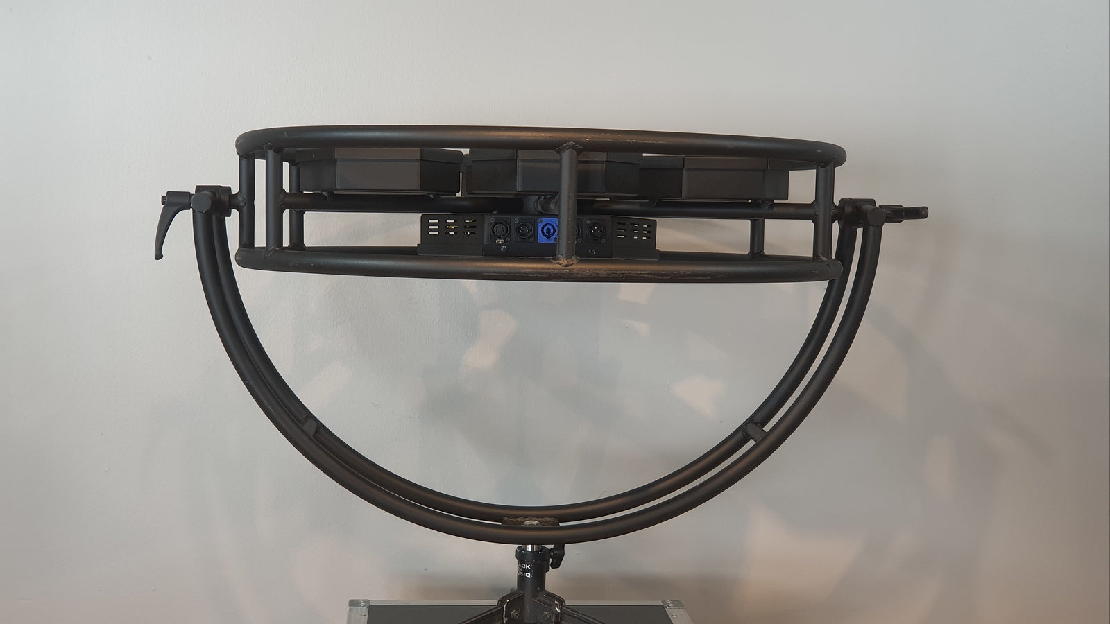 P1 Retro Lamp 200-230v